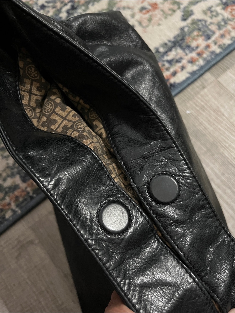Tory Burch Leather Bag - Picture 9 of 13